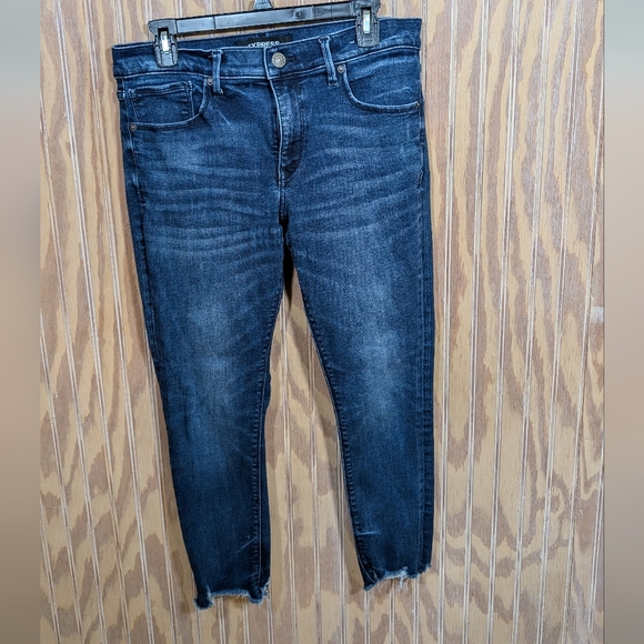 Mid Rise Perfect Ankle Legging Jeans with Raw (frayed) Hem - Picture 2 of 10